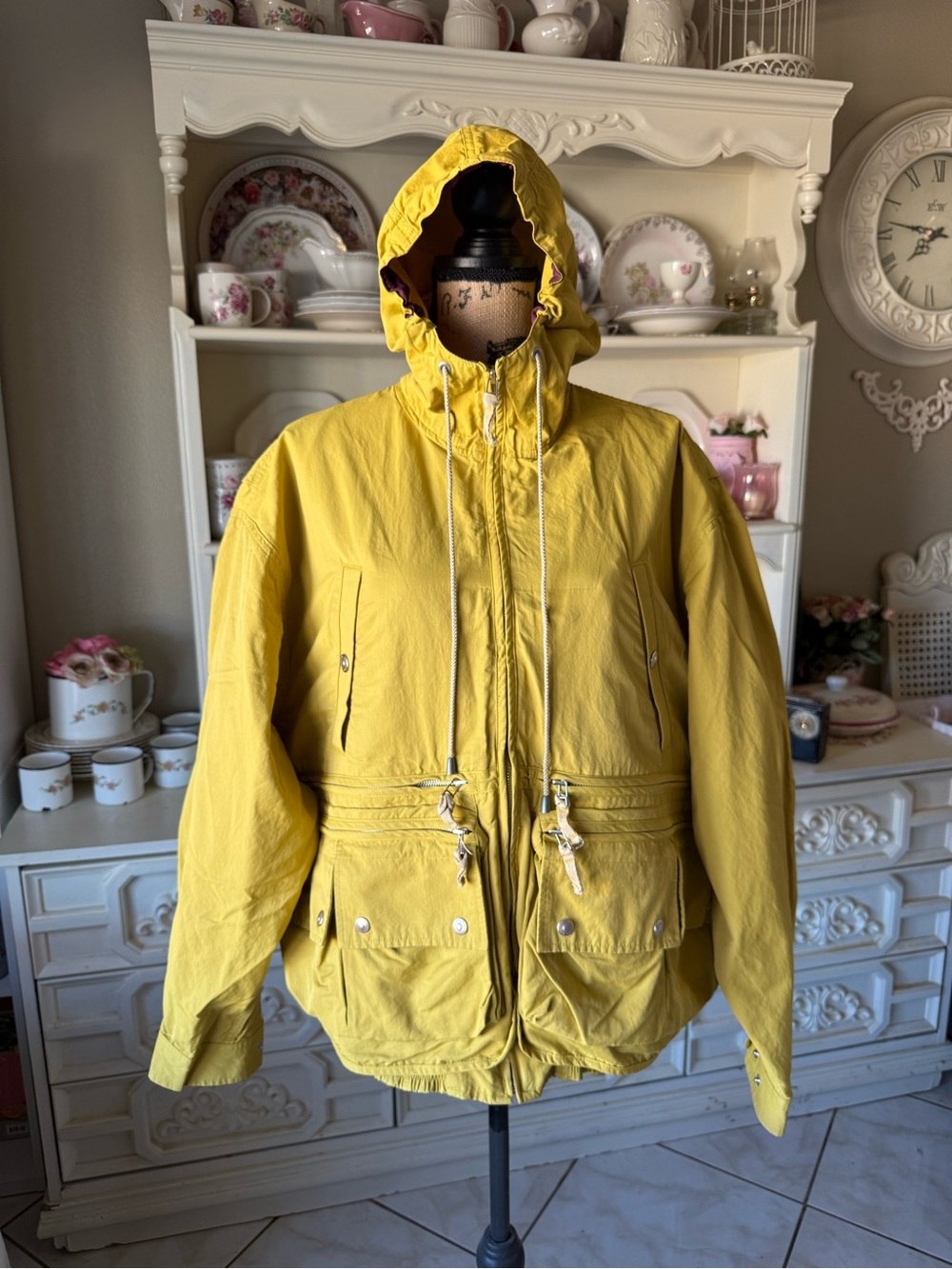 Vintage Banana Republic Original Travel Clothing. Safari & Travel. Size M